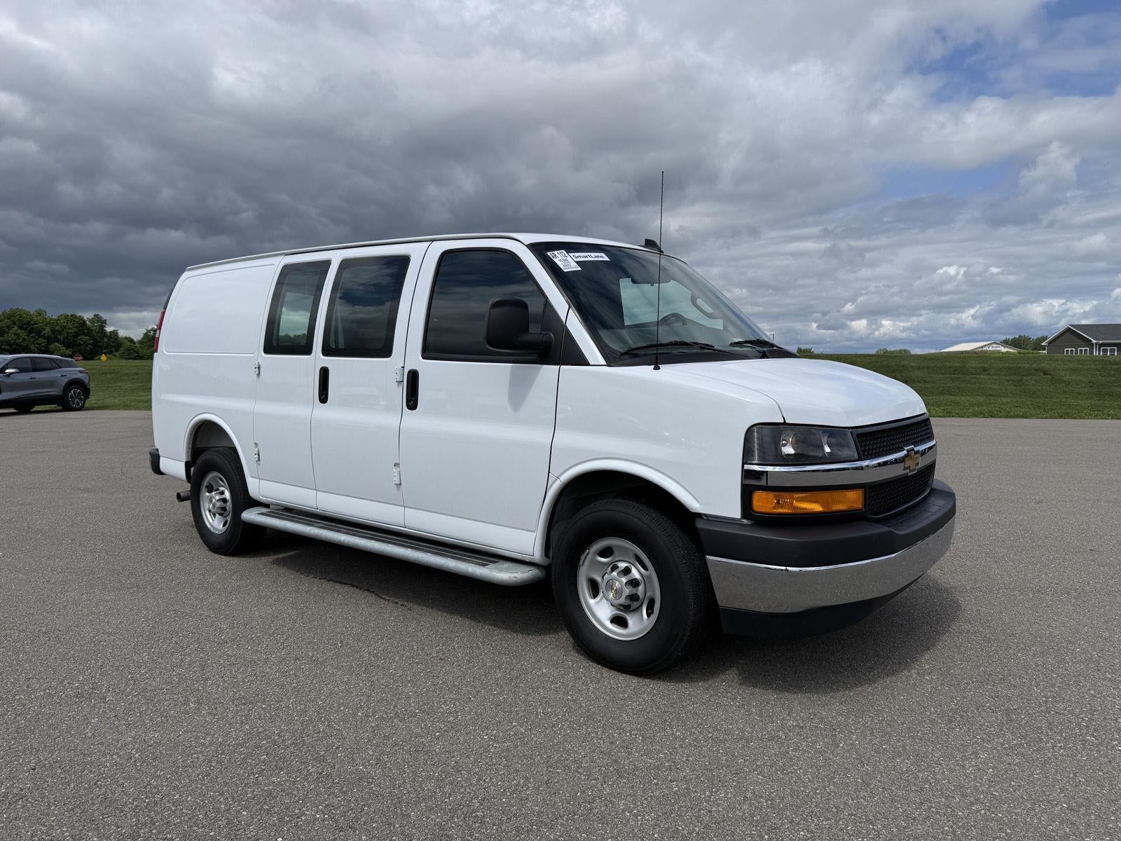 2025 Chevrolet Express Cargo Van RWD 2500 135"