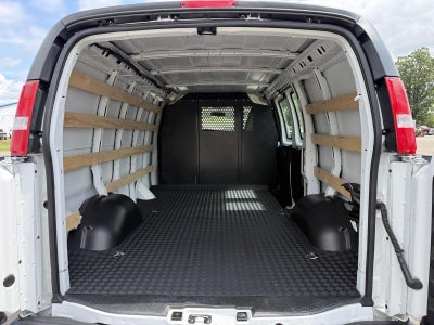 2025 Chevrolet Express Cargo Van RWD 2500 135"