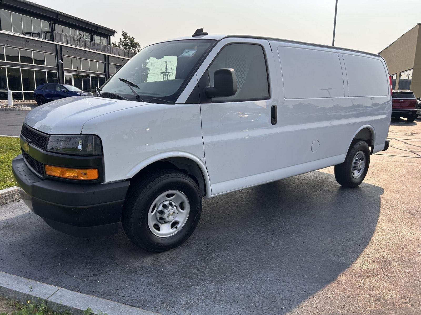 2025 Chevrolet Express Cargo Van RWD 2500 135"