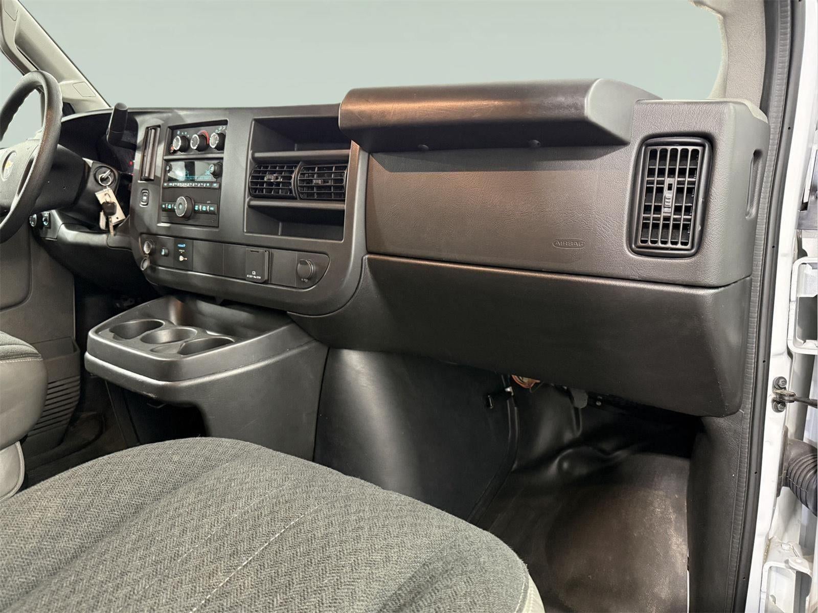 2024 Chevrolet Express Cargo Van RWD 2500 135