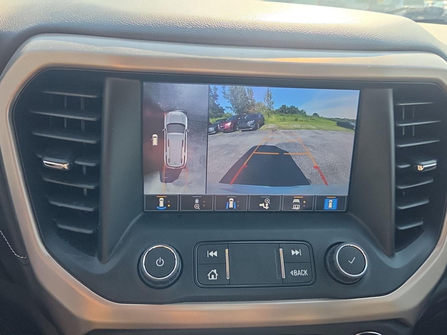 2023 GMC Acadia Denali