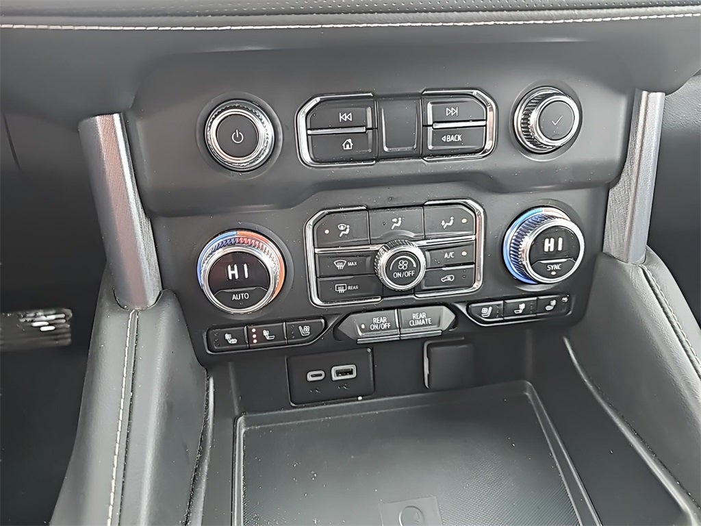 2024 GMC Yukon SLT Fresh Trade! Car Bravo Certified! Bose, Heated& Ve