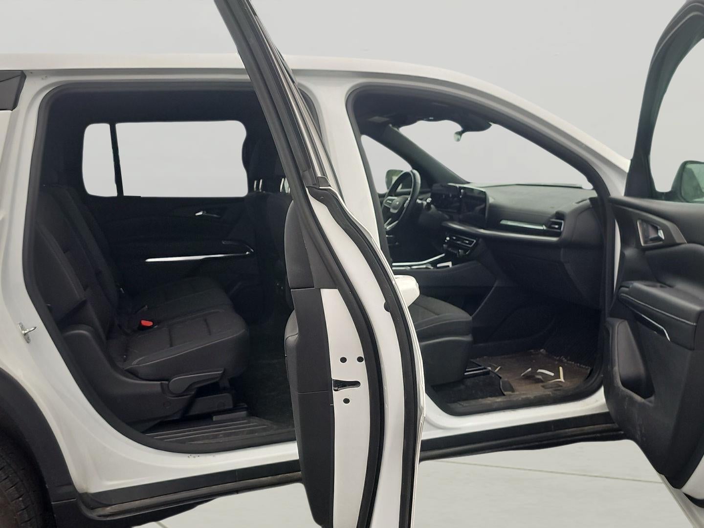 2024 Chevrolet Traverse AWD LS
