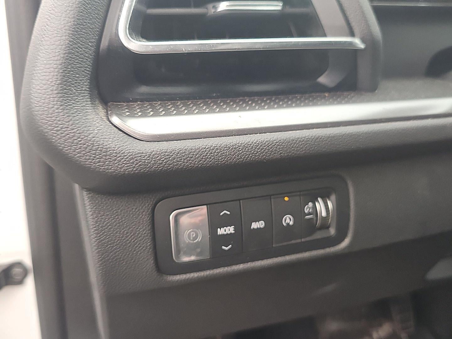 2024 Chevrolet Traverse AWD LS