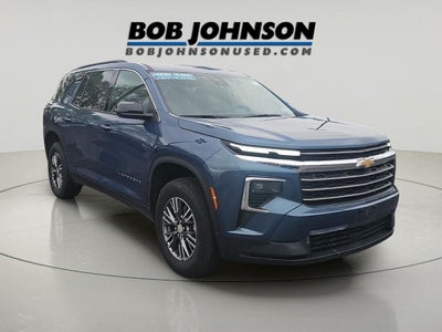 2025 Chevrolet Traverse AWD LT