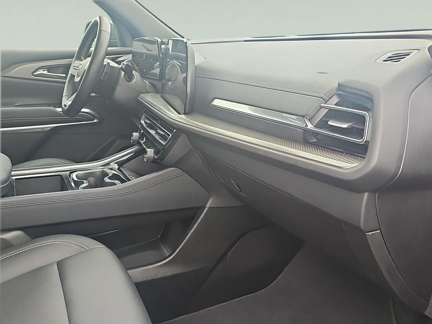 2025 Chevrolet Traverse AWD LT