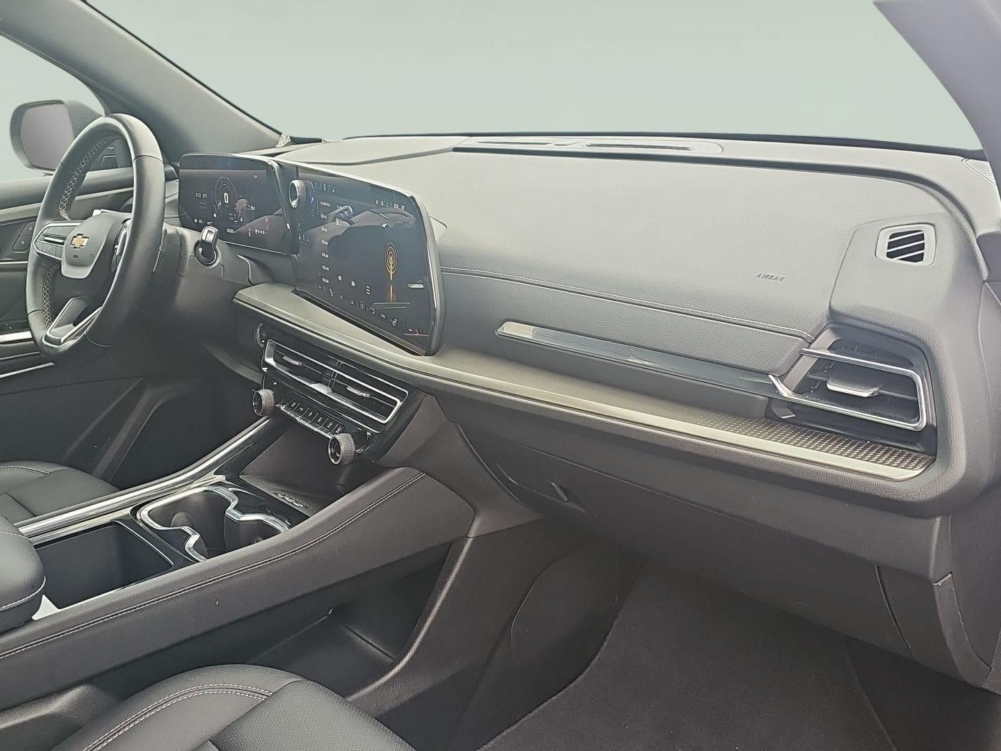 2025 Chevrolet Traverse AWD LT