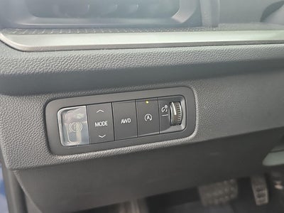 2025 Chevrolet Traverse AWD LT