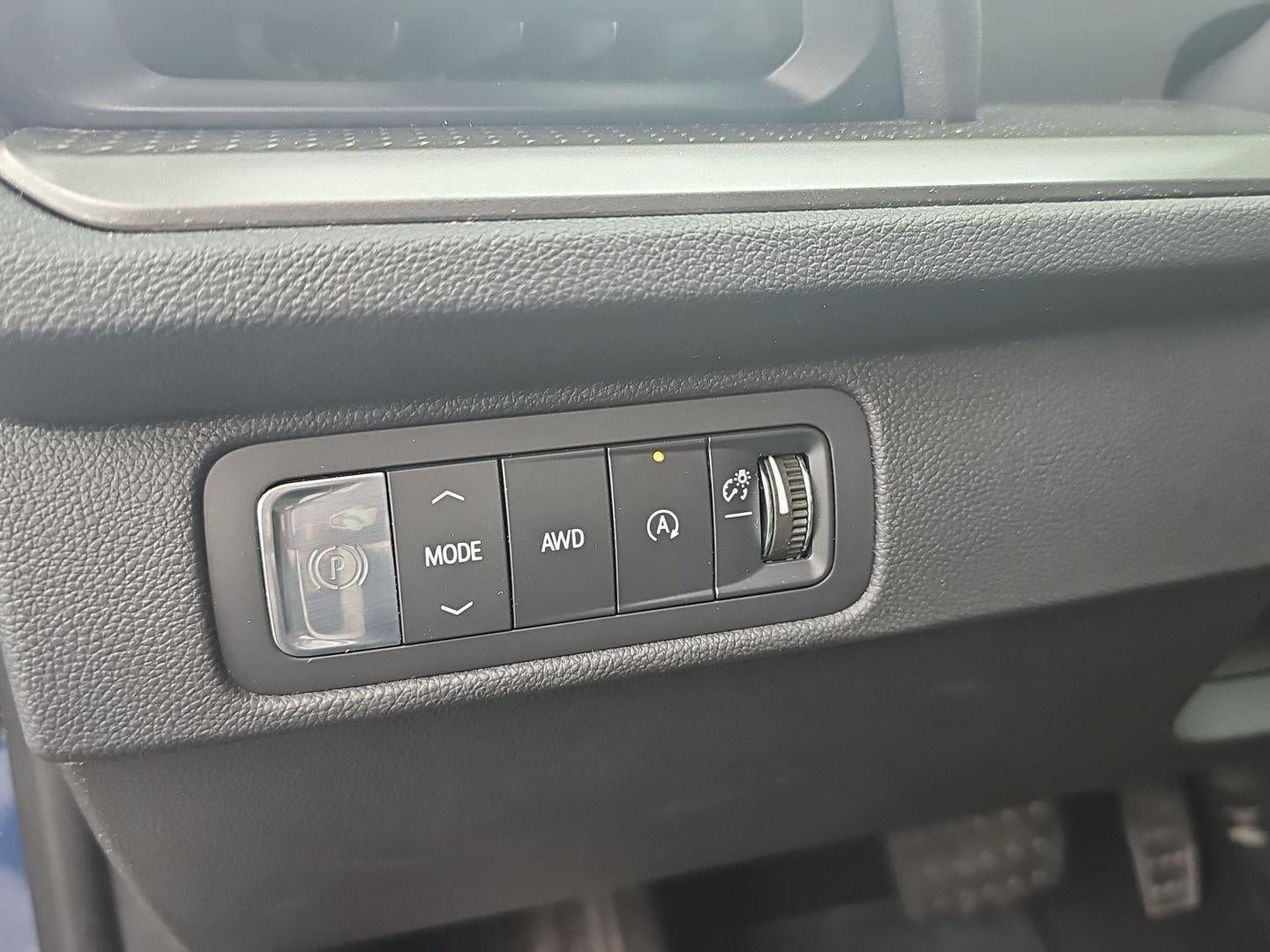 2025 Chevrolet Traverse AWD LT
