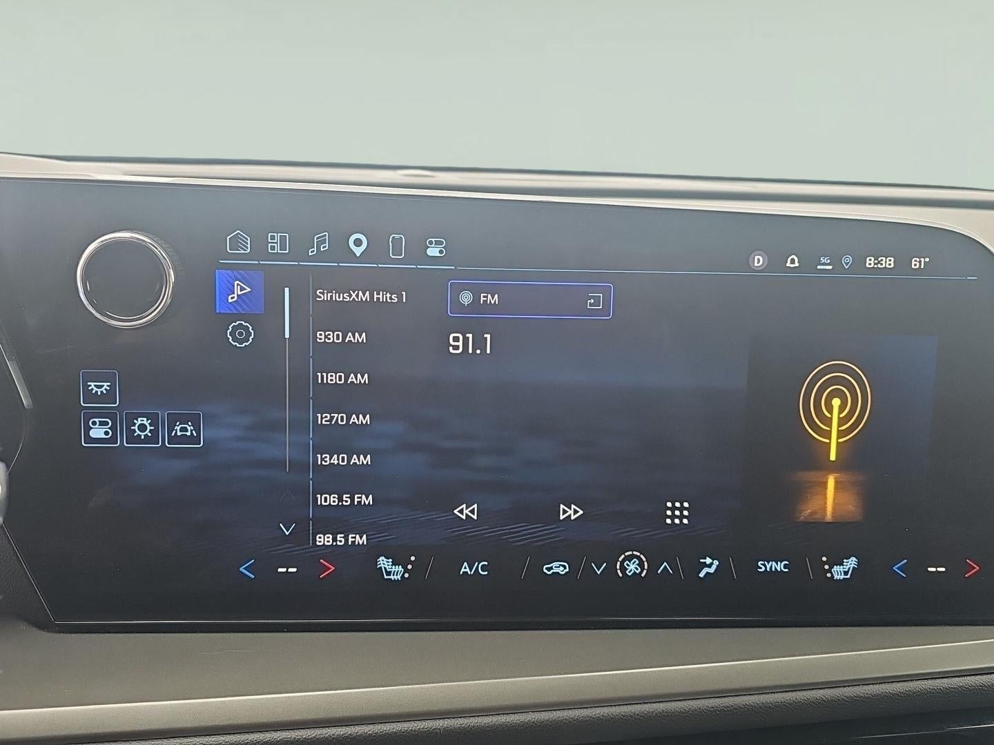 2025 Chevrolet Traverse AWD LT
