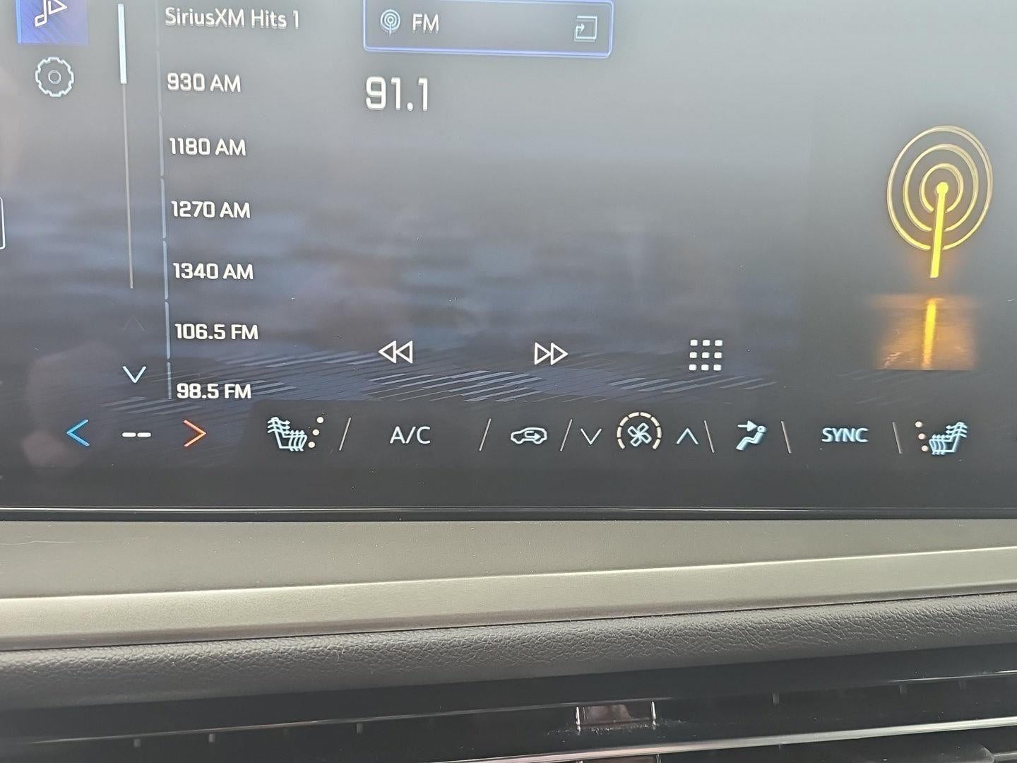 2025 Chevrolet Traverse AWD LT