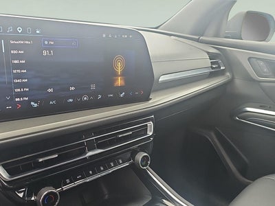 2025 Chevrolet Traverse AWD LT