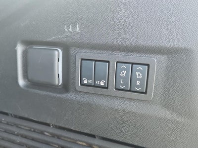 2025 Chevrolet Traverse AWD LT