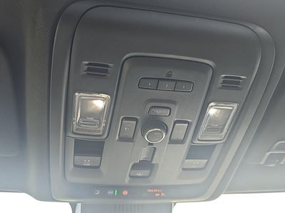 2025 Chevrolet Traverse AWD LT