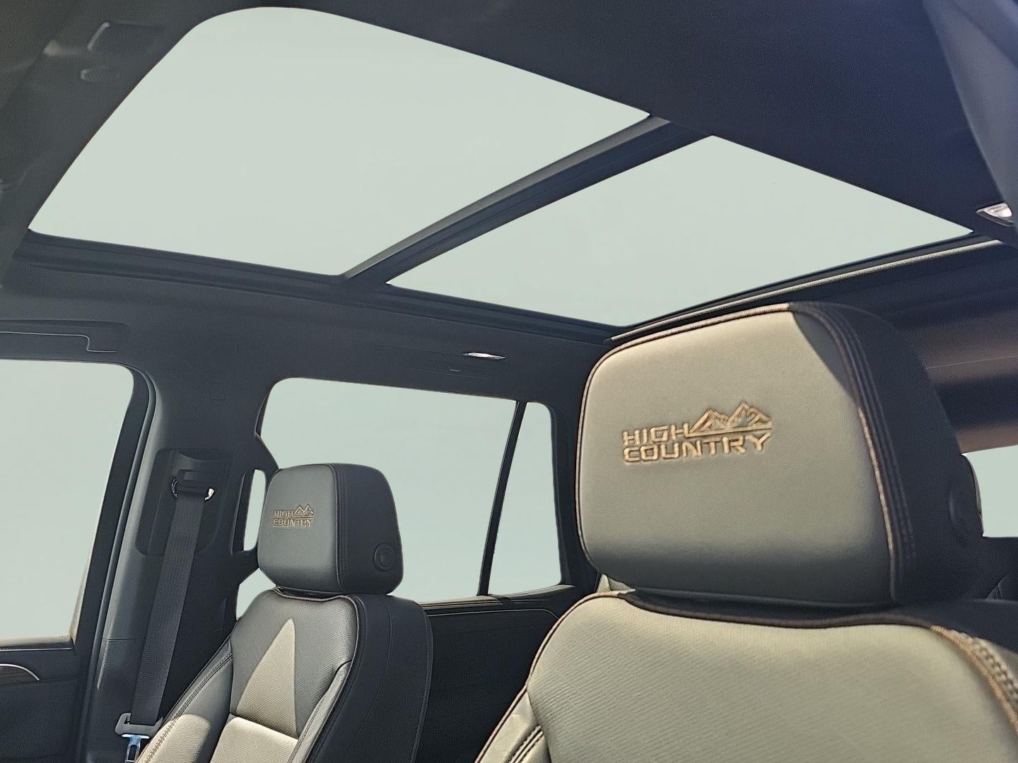 2025 Chevrolet Traverse AWD LT