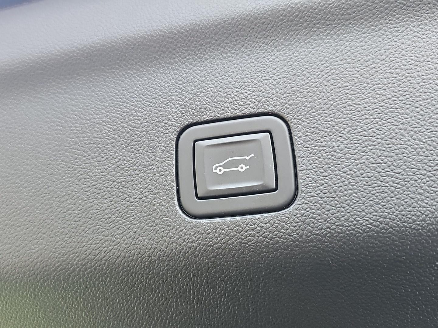 2025 Chevrolet Traverse AWD LT