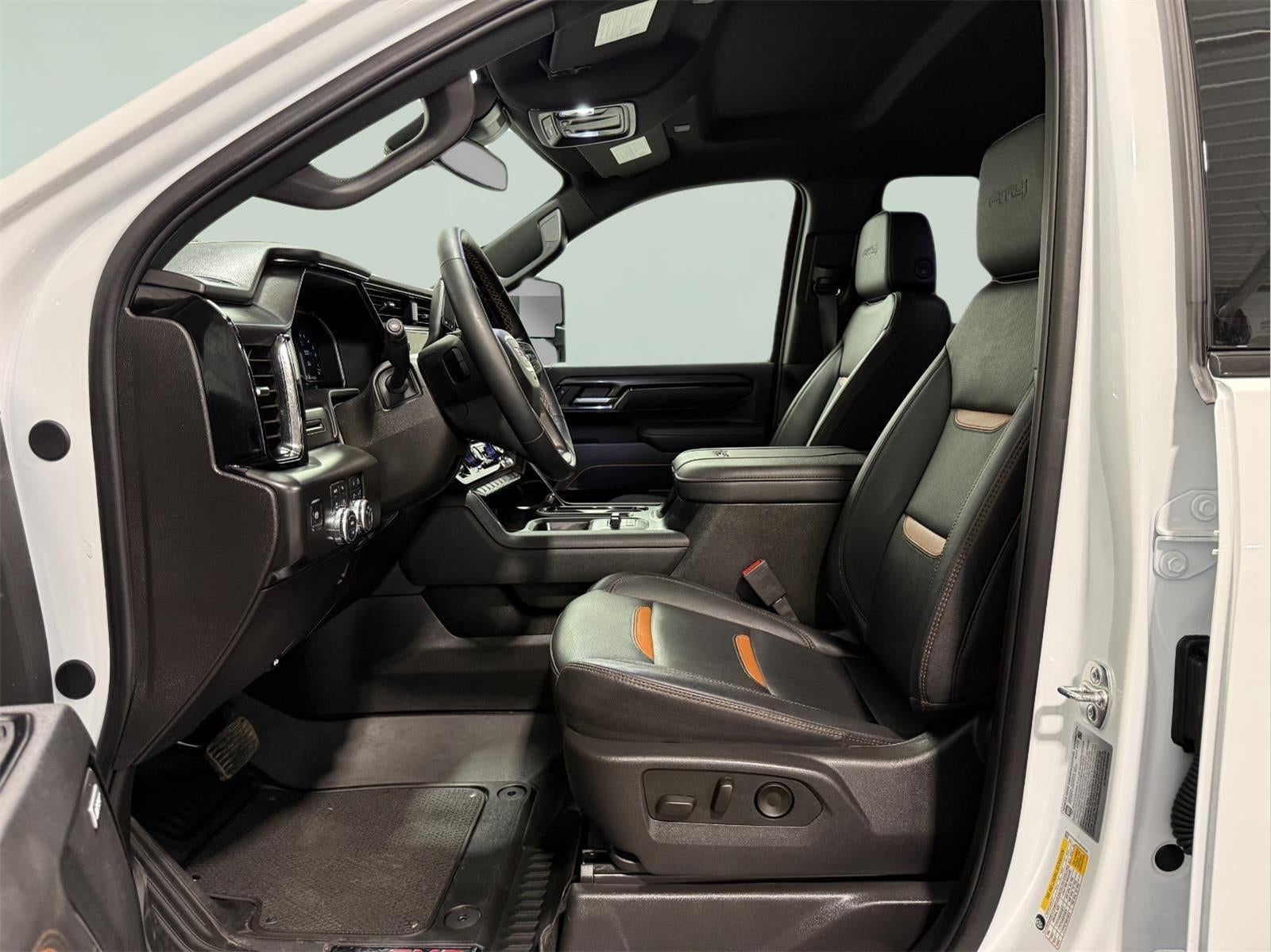 2025 GMC Sierra 2500HD AT4