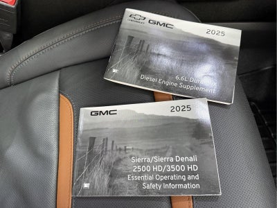 2025 GMC Sierra 2500Hd AT4