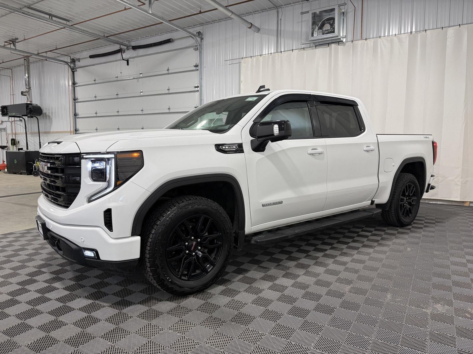 2025 GMC Sierra 1500 Elevation