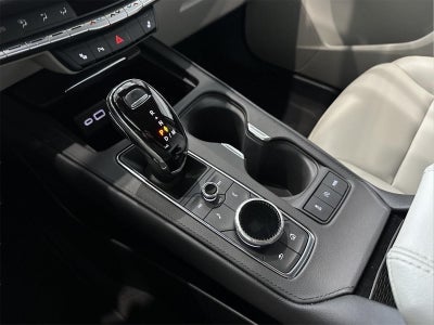 2023 Cadillac XT4 AWD Luxury