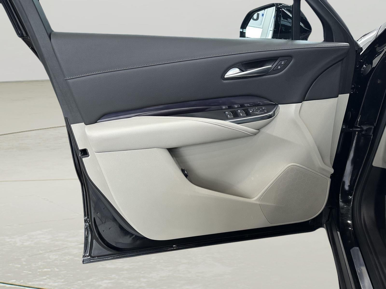 2023 Cadillac XT4 AWD Luxury