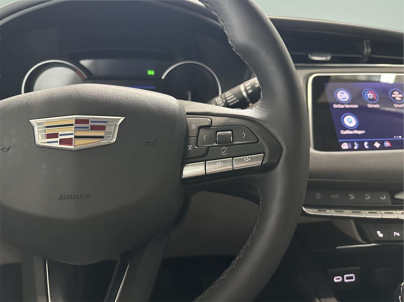 2023 Cadillac XT4 AWD Luxury