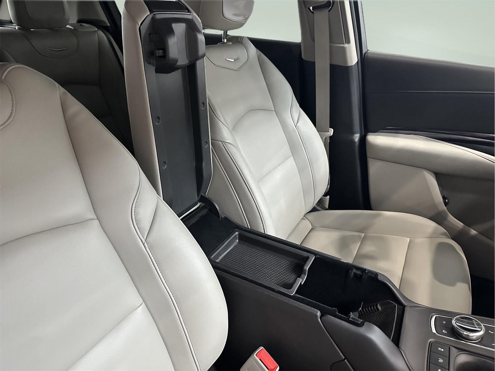 2023 Cadillac XT4 AWD Luxury