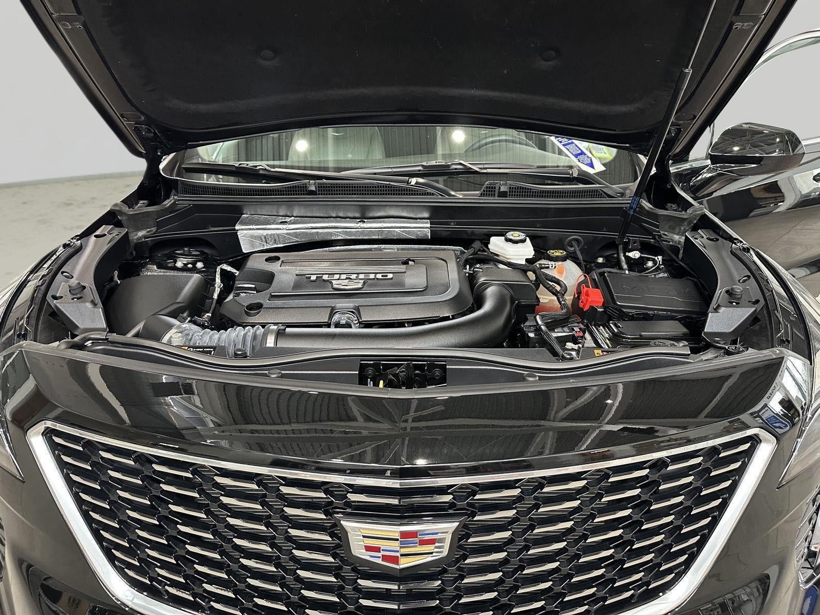 2023 Cadillac XT4 AWD Luxury
