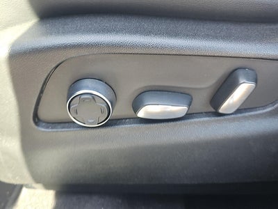 2025 Cadillac XT4 AWD Premium Luxury