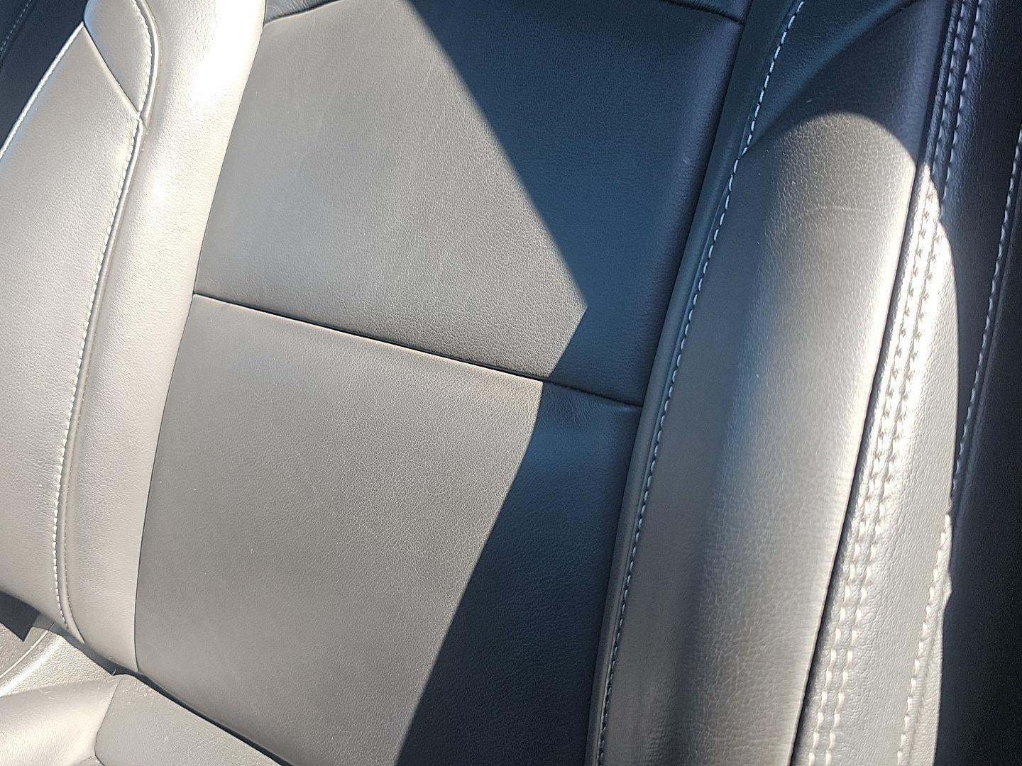 2025 Cadillac XT4 AWD Premium Luxury