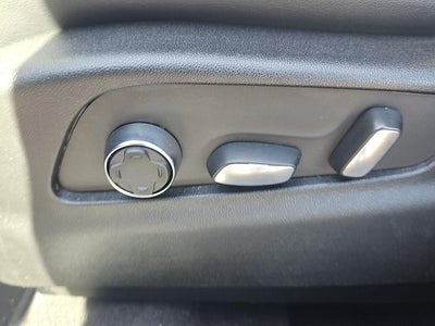 2025 Cadillac XT4 AWD Premium Luxury
