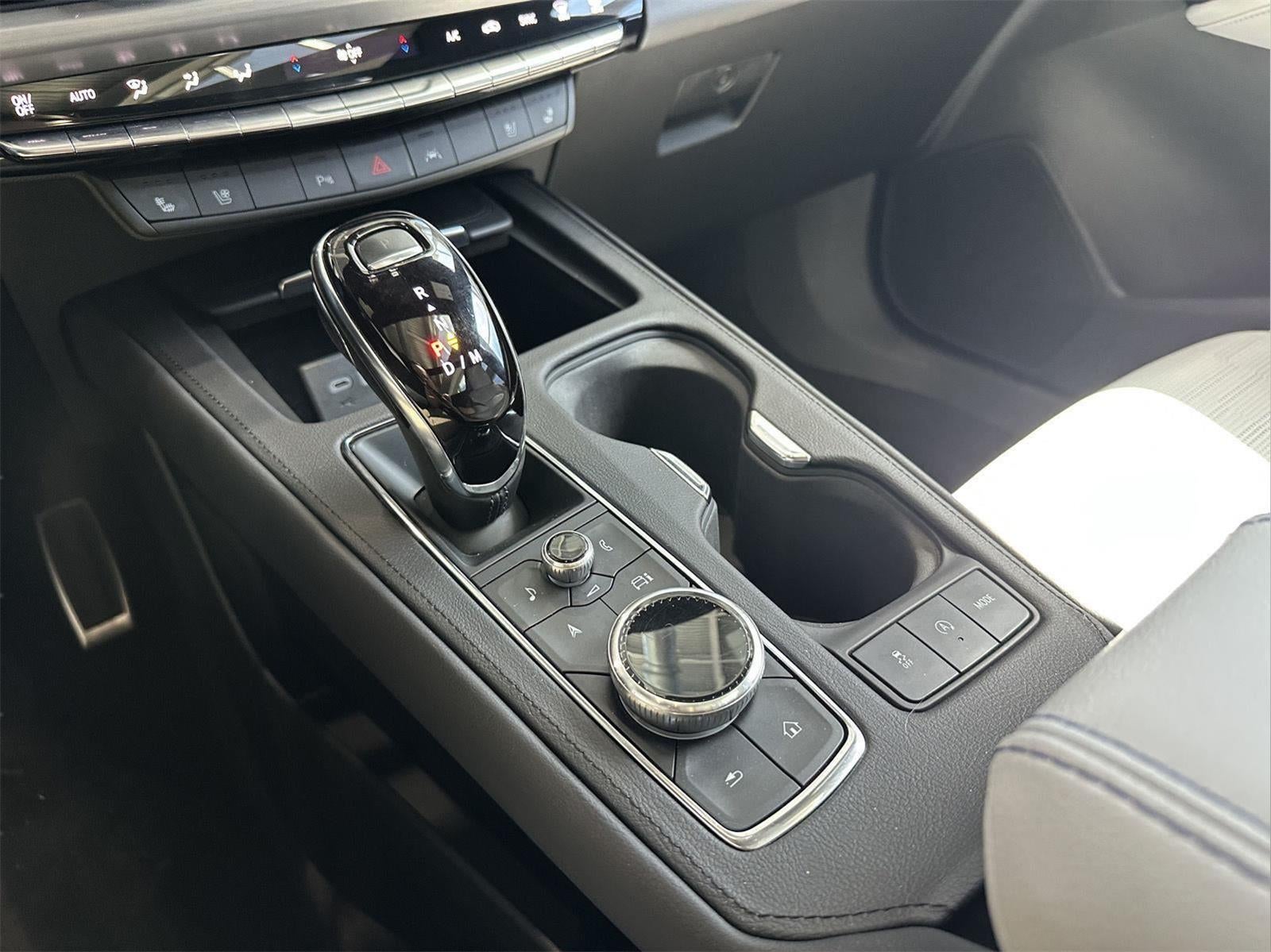 2024 Cadillac XT4 AWD Sport