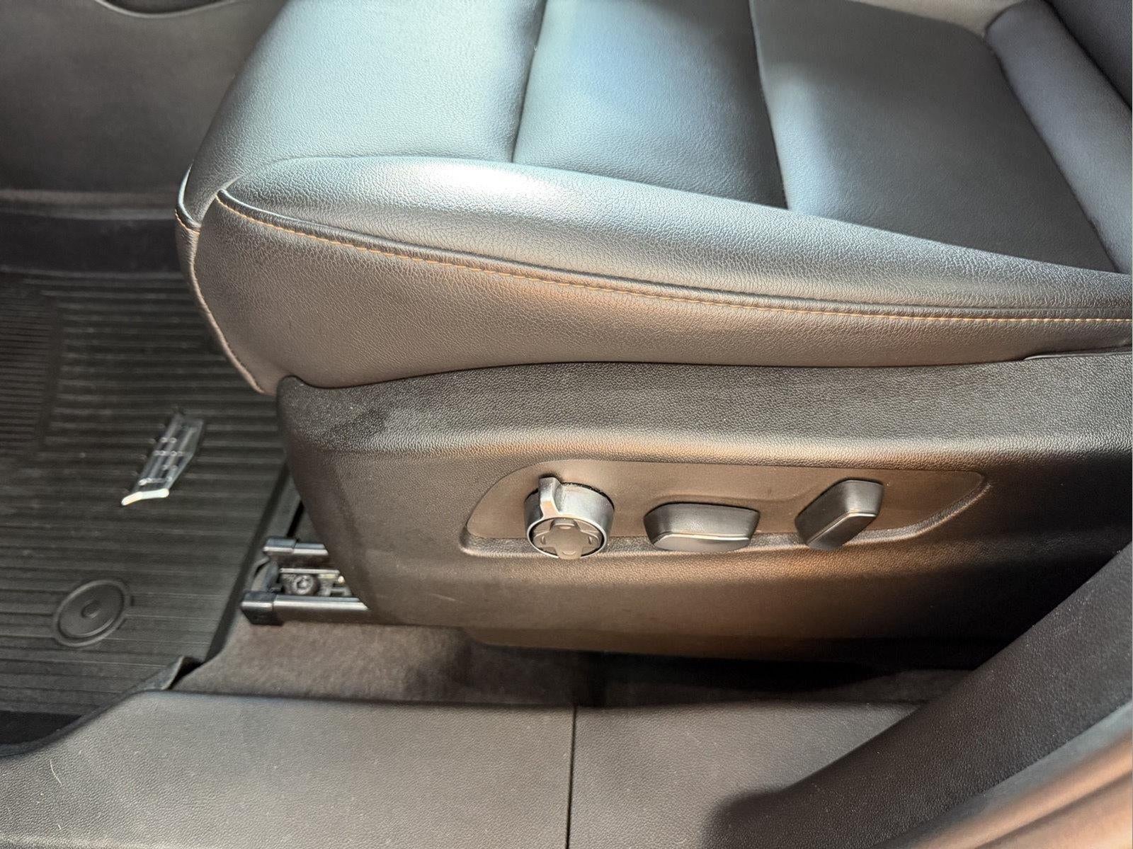 2023 Cadillac XT4 AWD Sport