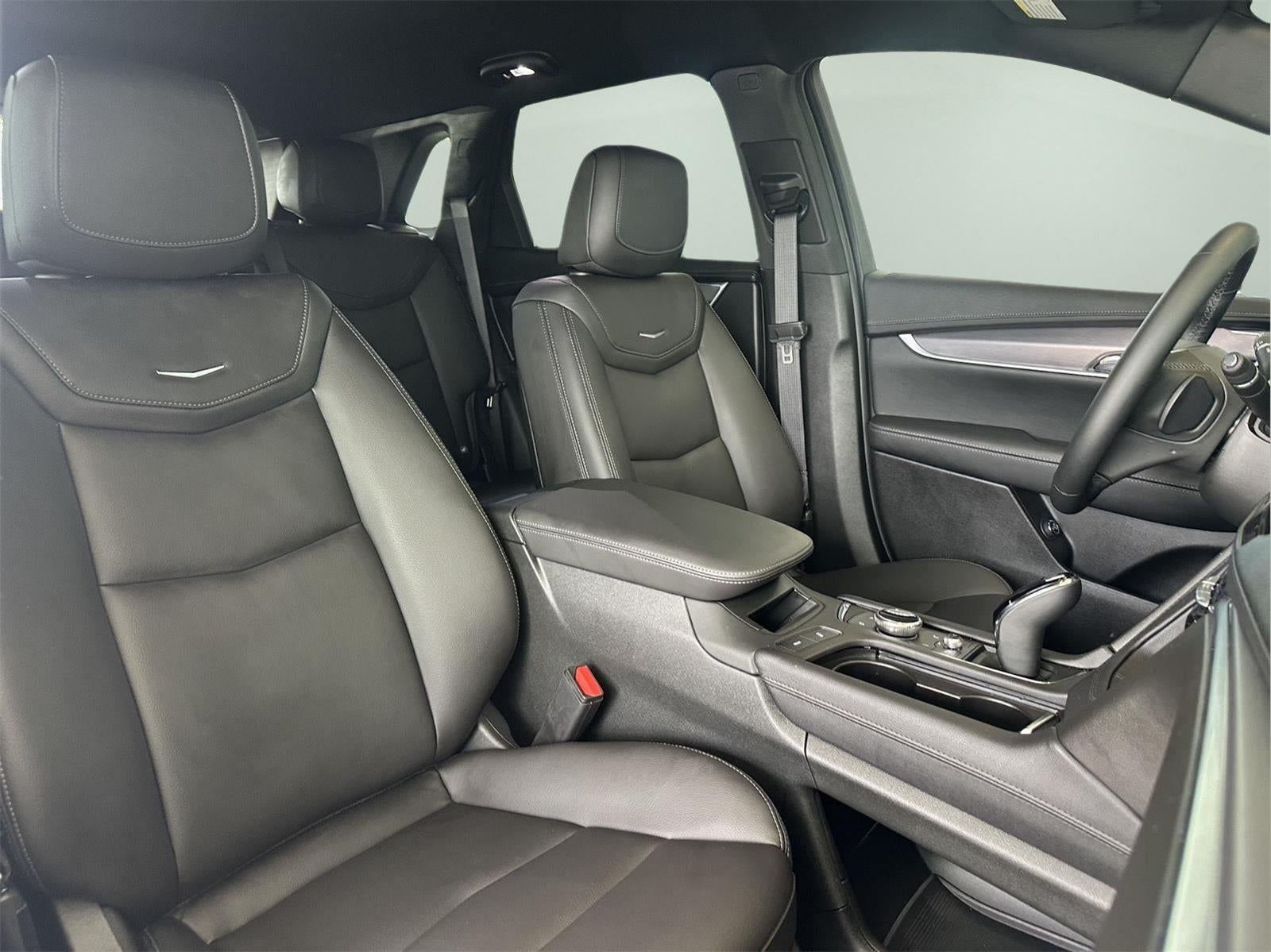 2025 Cadillac XT5 FWD Luxury