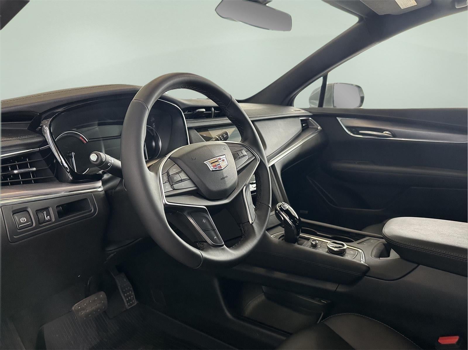 2025 Cadillac XT5 FWD Luxury