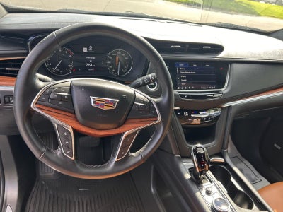 2024 Cadillac XT5 FWD Premium Luxury