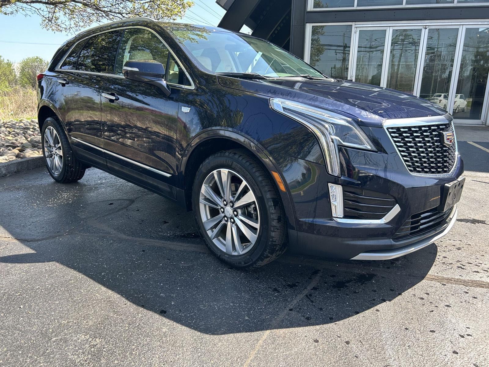 2022 Cadillac XT5 AWD Premium Luxury