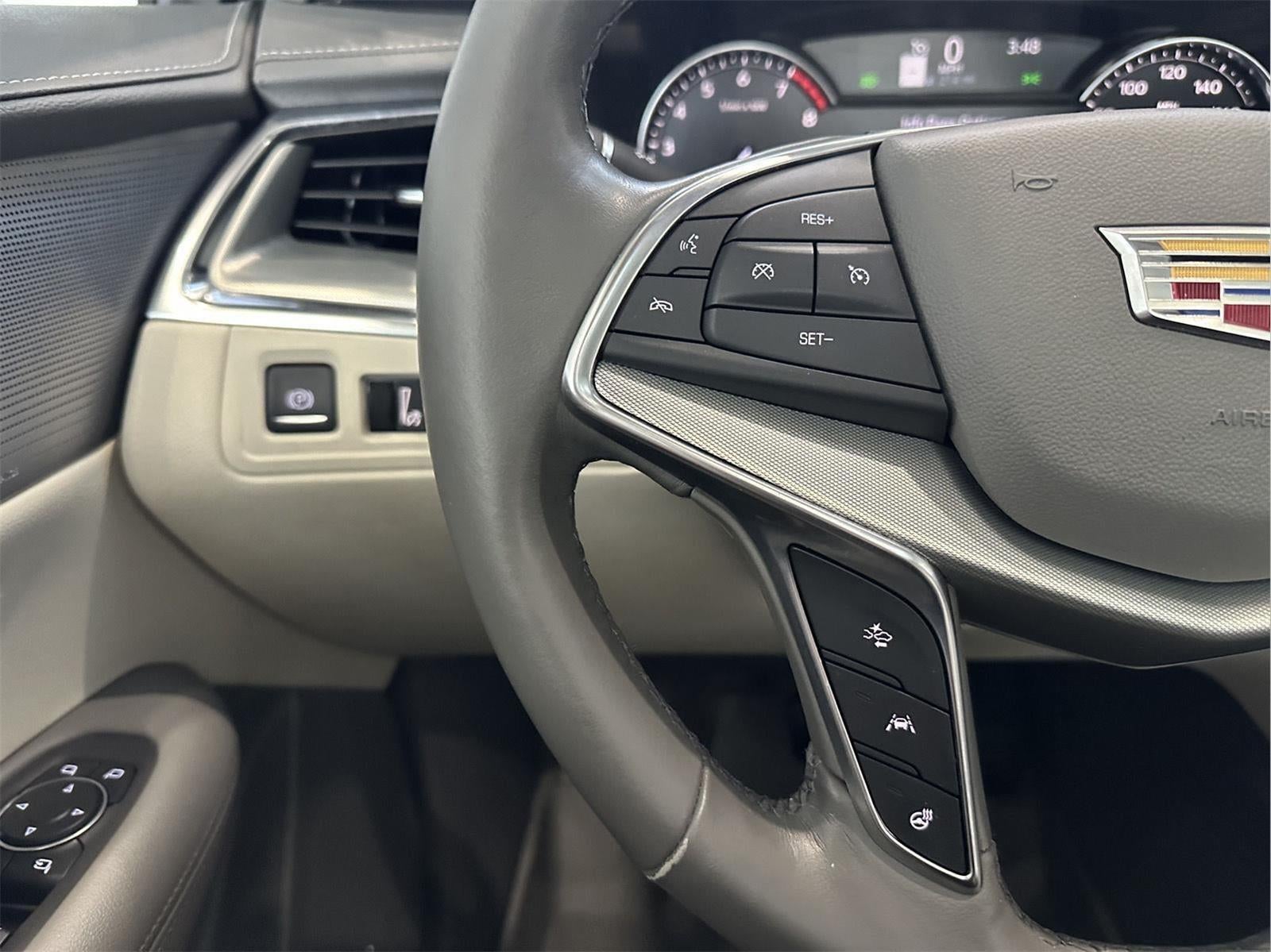 2022 Cadillac XT5 AWD Premium Luxury