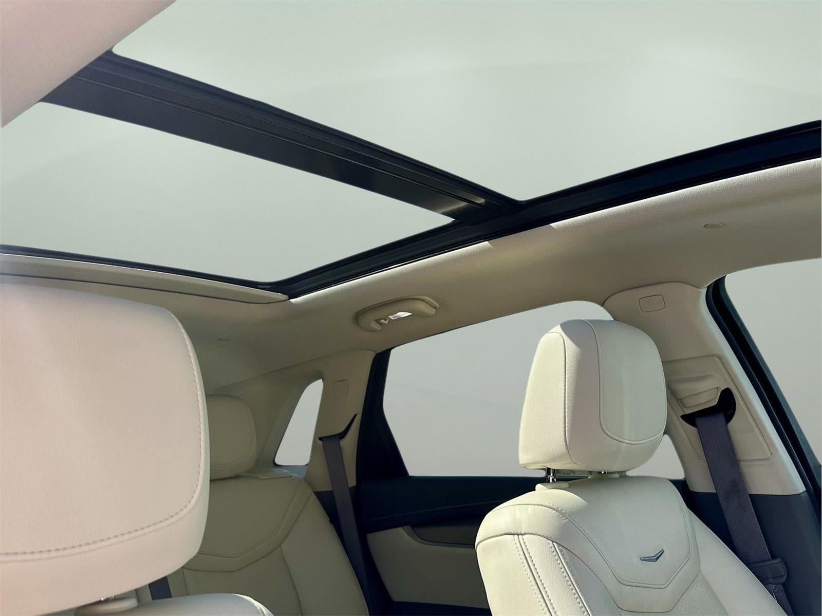 2022 Cadillac XT5 AWD Premium Luxury