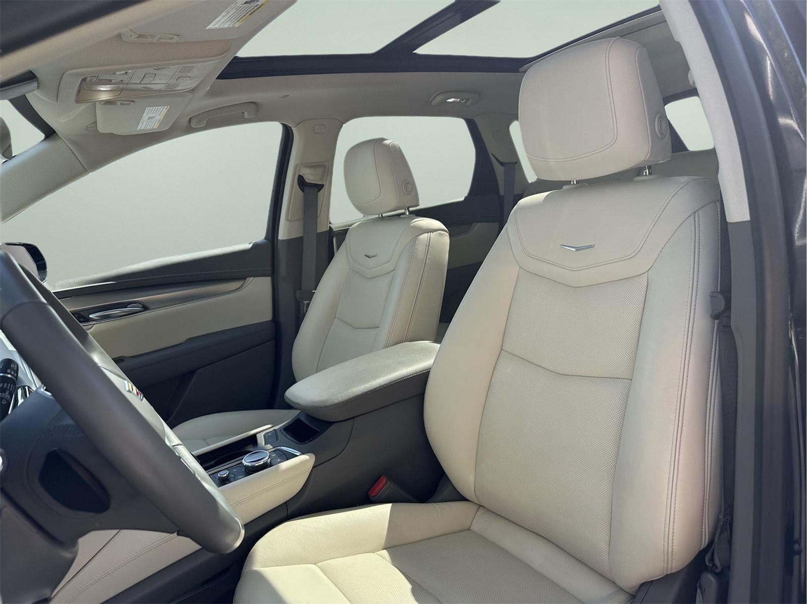 2022 Cadillac XT5 AWD Premium Luxury