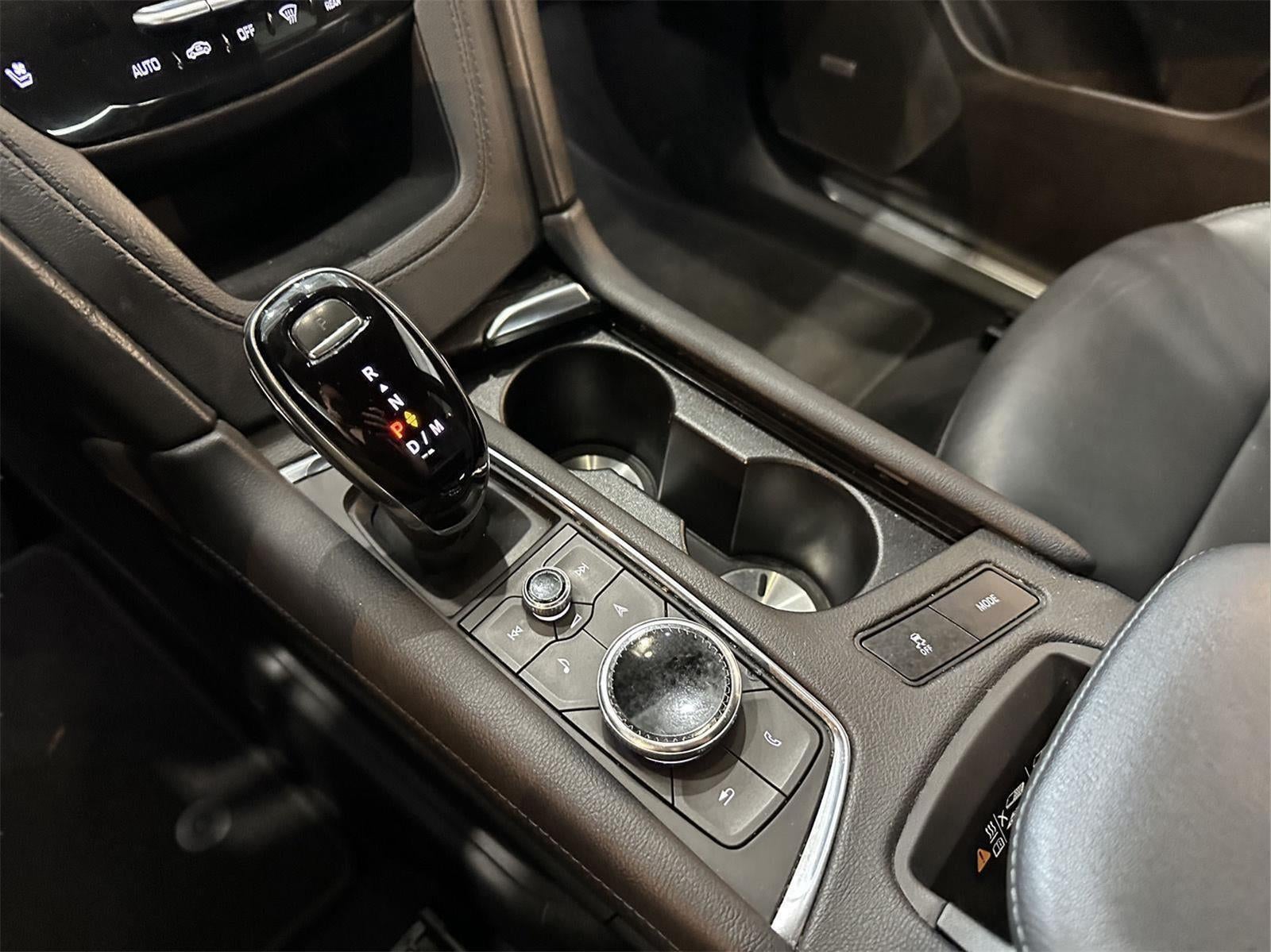 2022 Cadillac XT5 AWD Premium Luxury