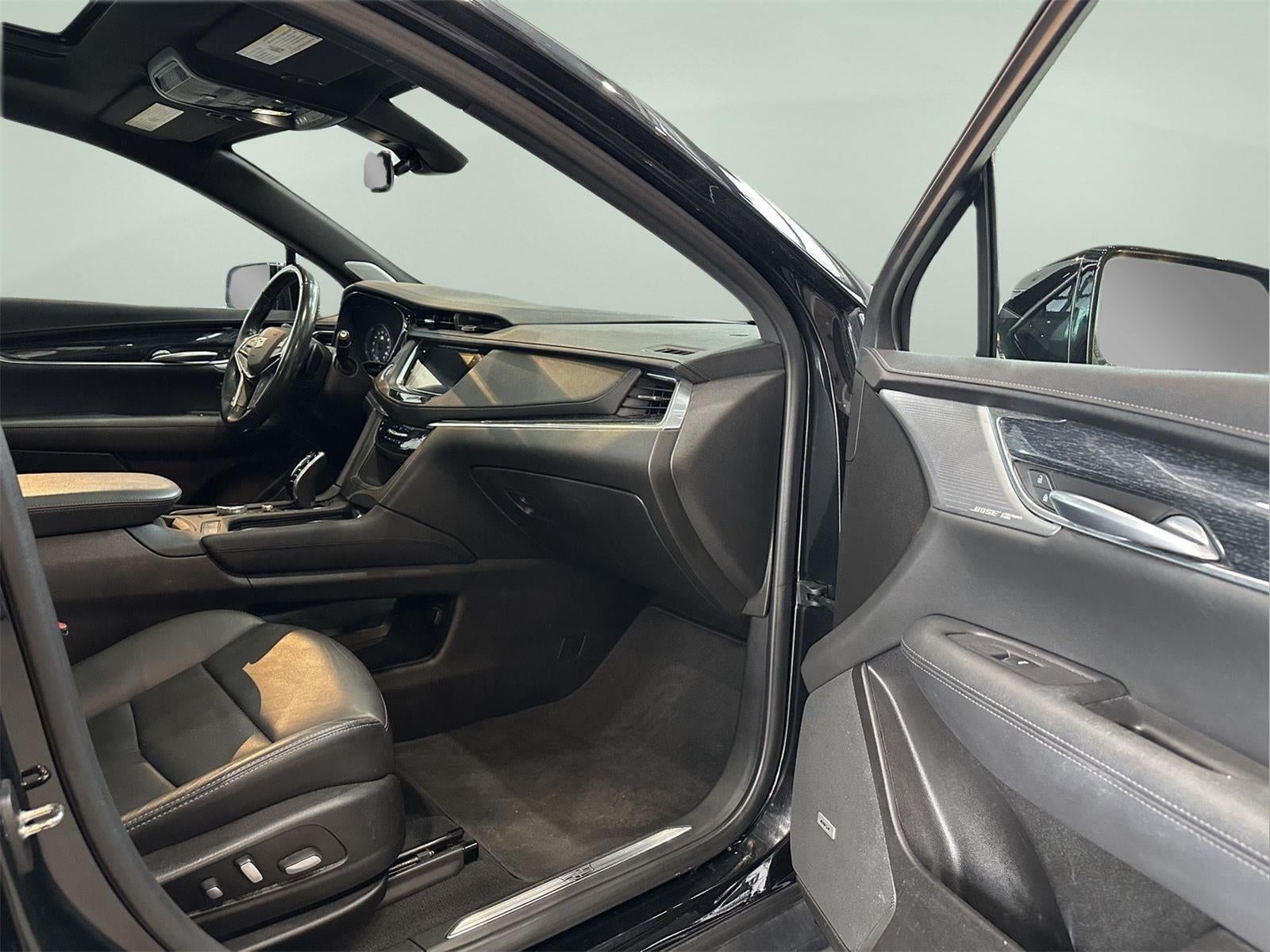 2022 Cadillac XT5 AWD Premium Luxury