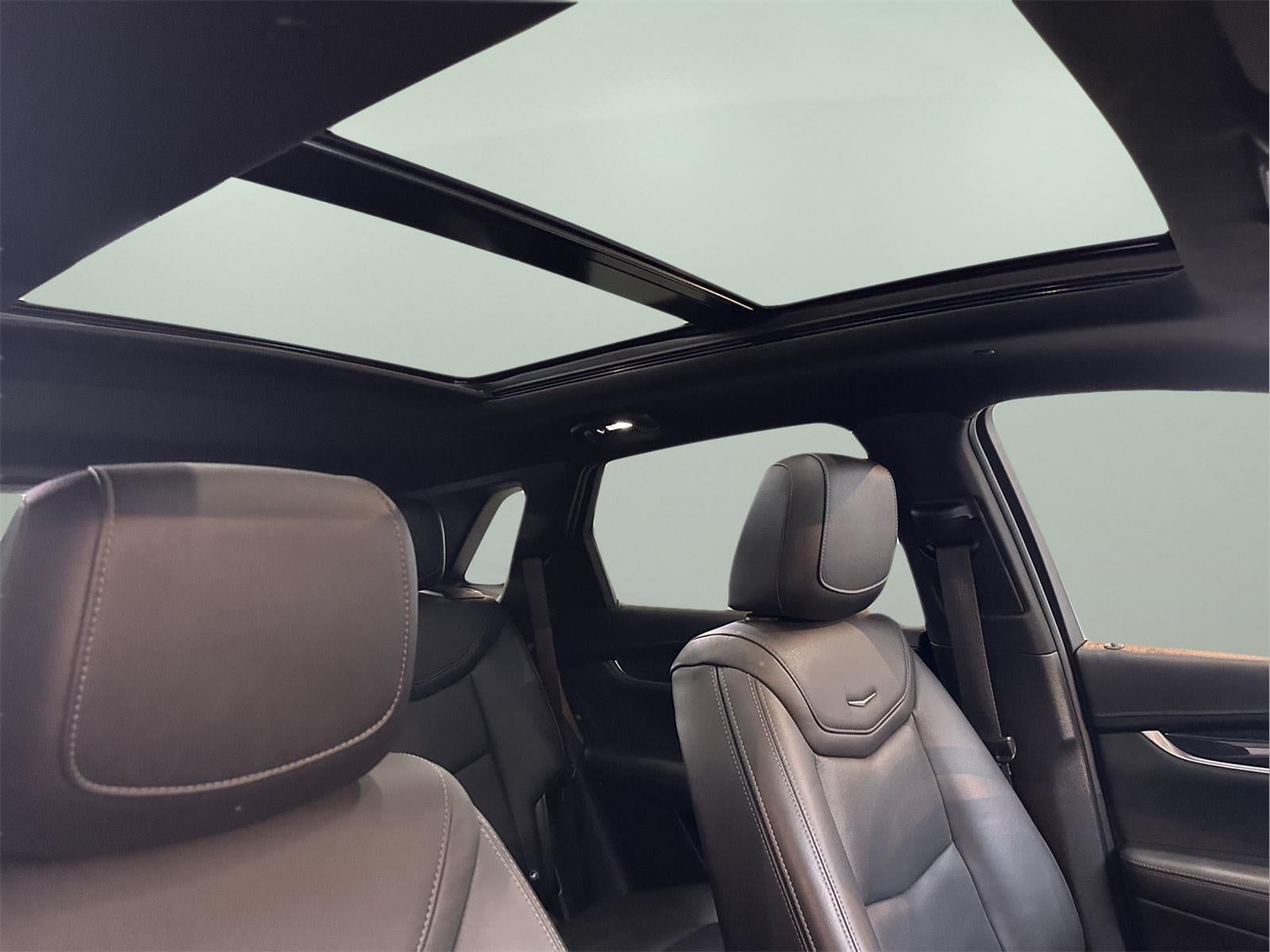2022 Cadillac XT5 AWD Premium Luxury