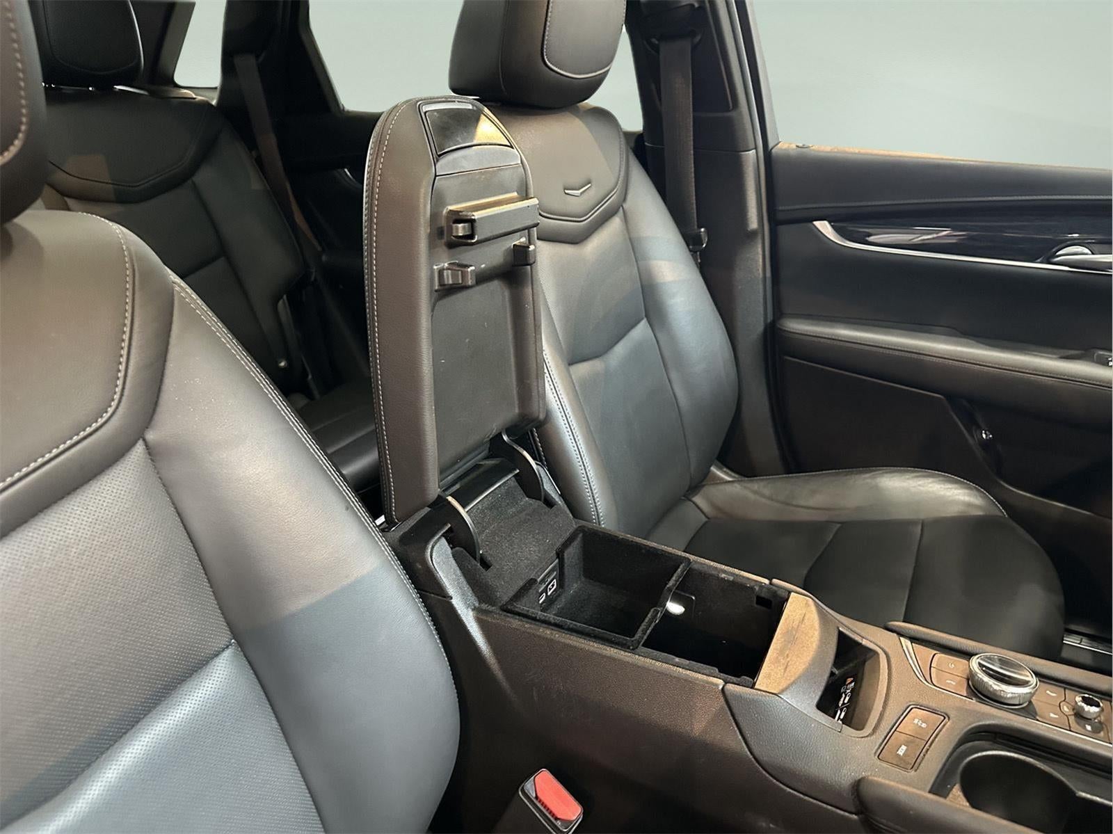 2022 Cadillac XT5 AWD Premium Luxury