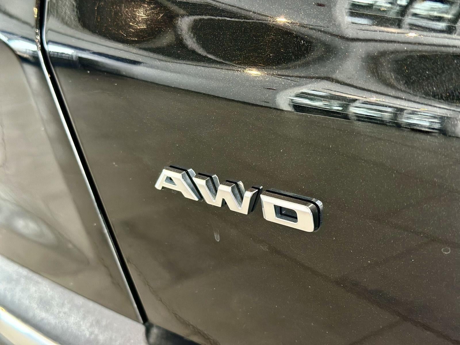 2022 Cadillac XT5 AWD Premium Luxury