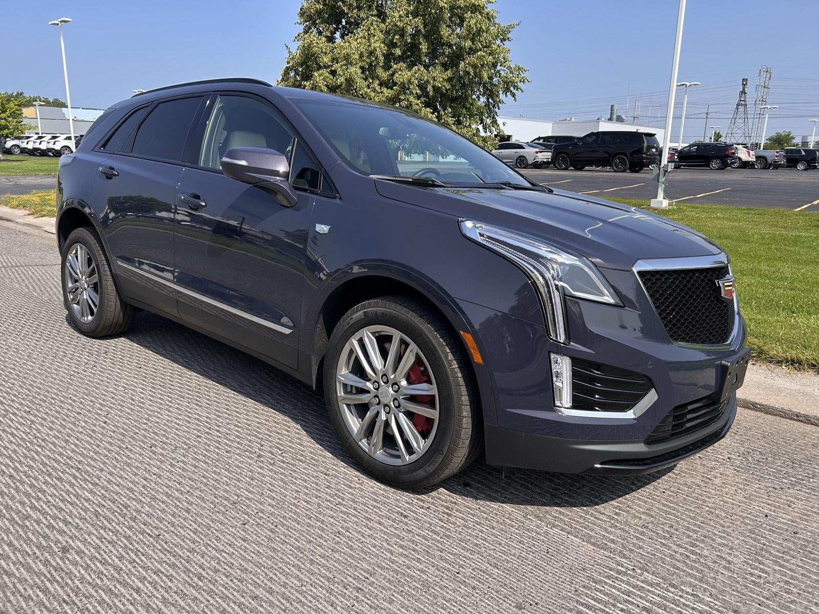 2025 Cadillac XT5 AWD Sport