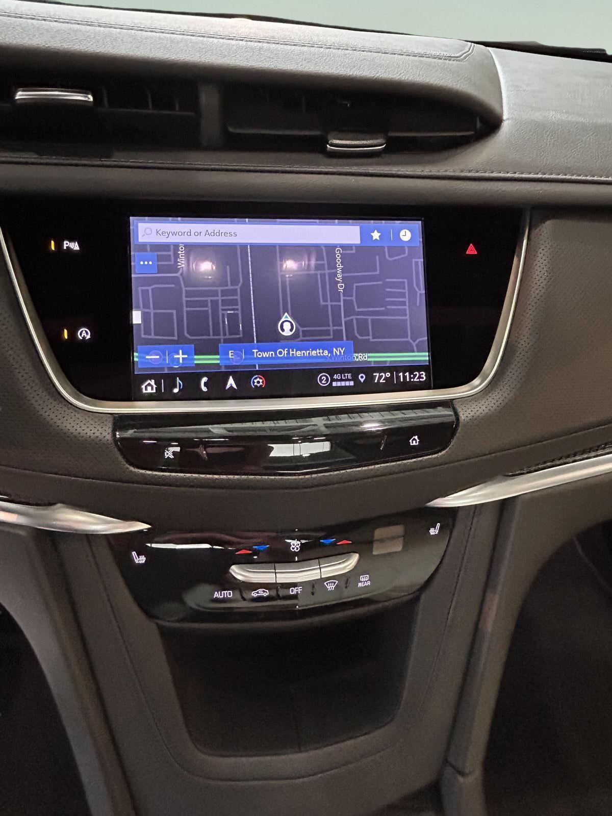 2025 Cadillac XT5 AWD Sport