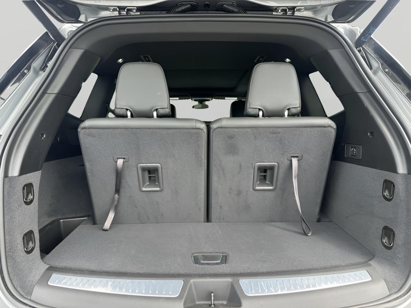 2025 Cadillac XT6 FWD Luxury