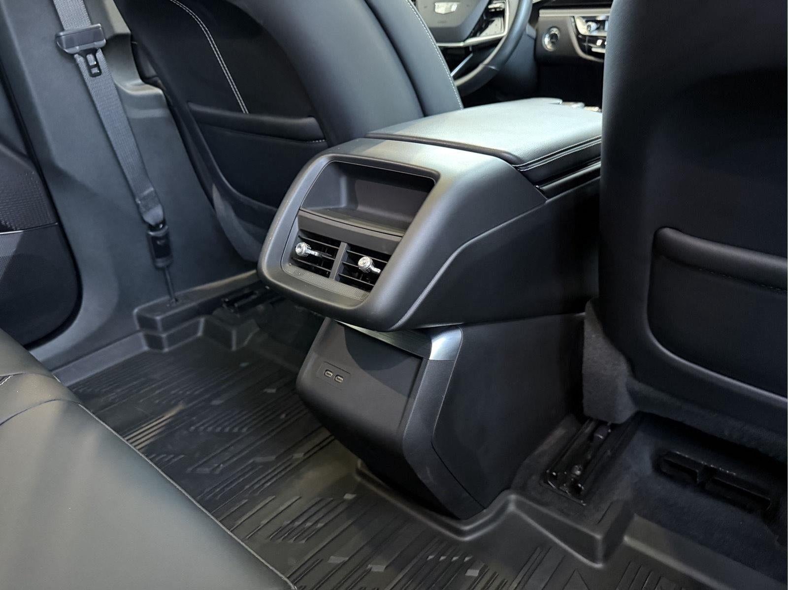 2024 Cadillac Lyriq Tech