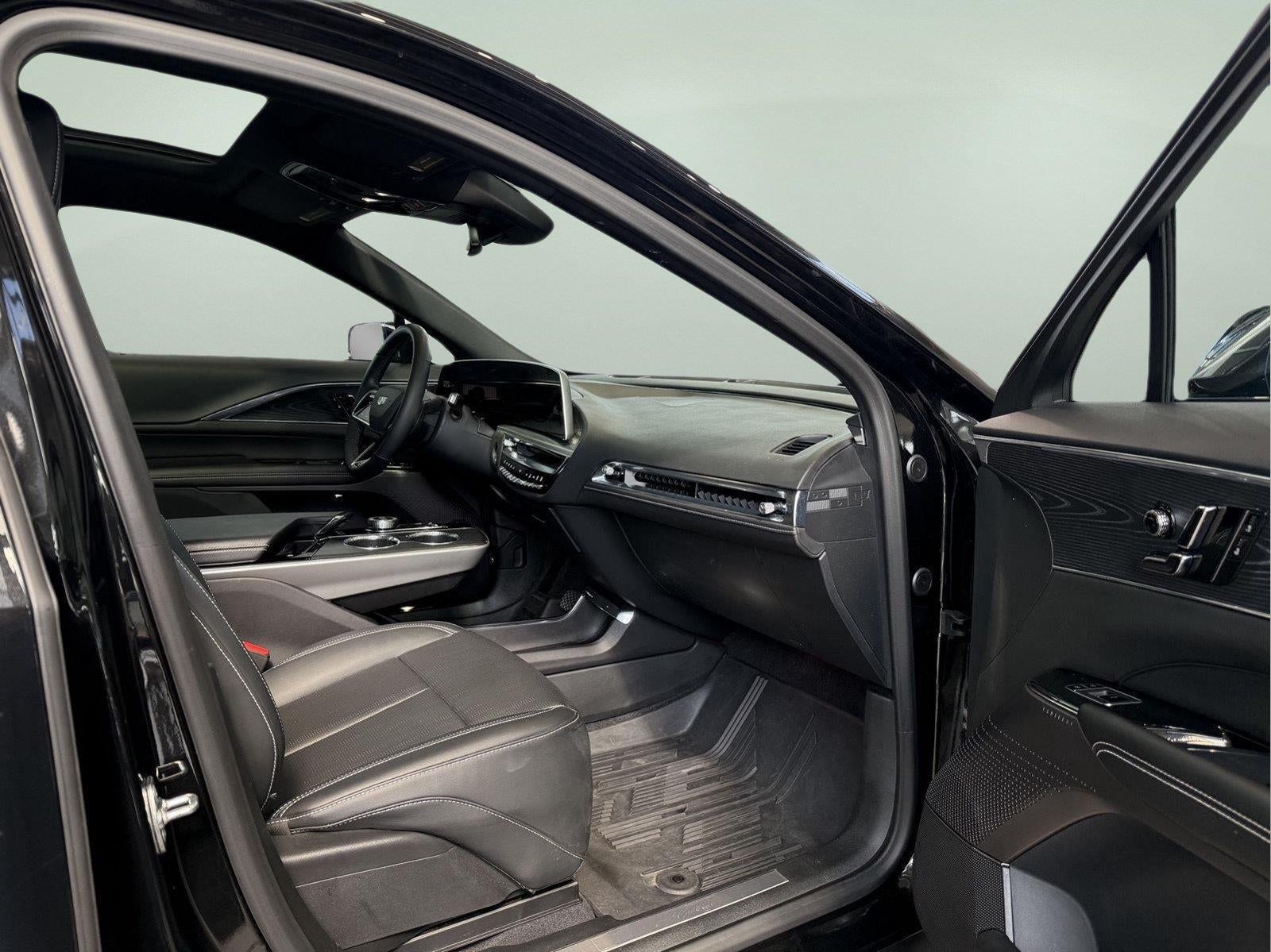 2024 Cadillac Lyriq Luxury